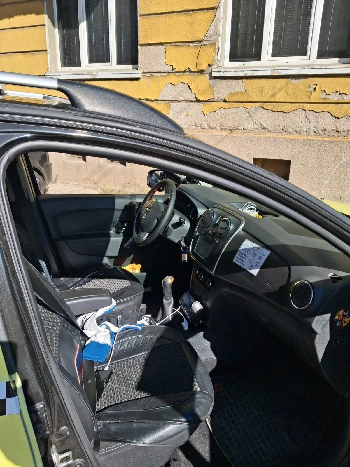 Dacia Logan, снимка 9 - Автомобили и джипове - 56414166