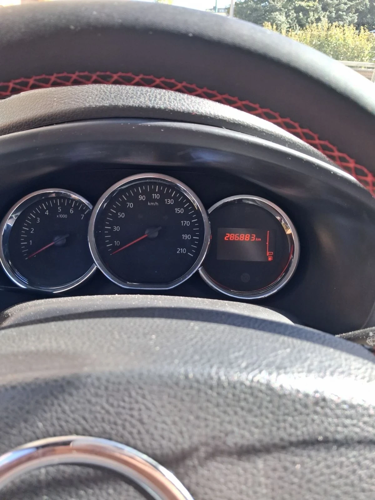 Dacia Logan, снимка 11 - Автомобили и джипове - 56414166