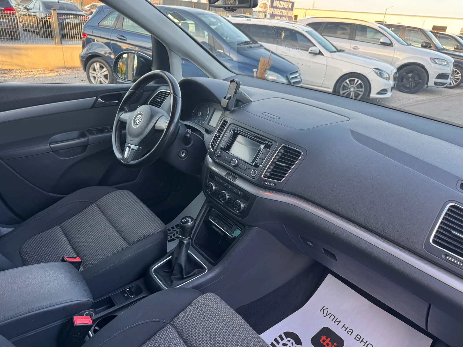 VW Sharan, снимка 11 - Автомобили и джипове - 56425934