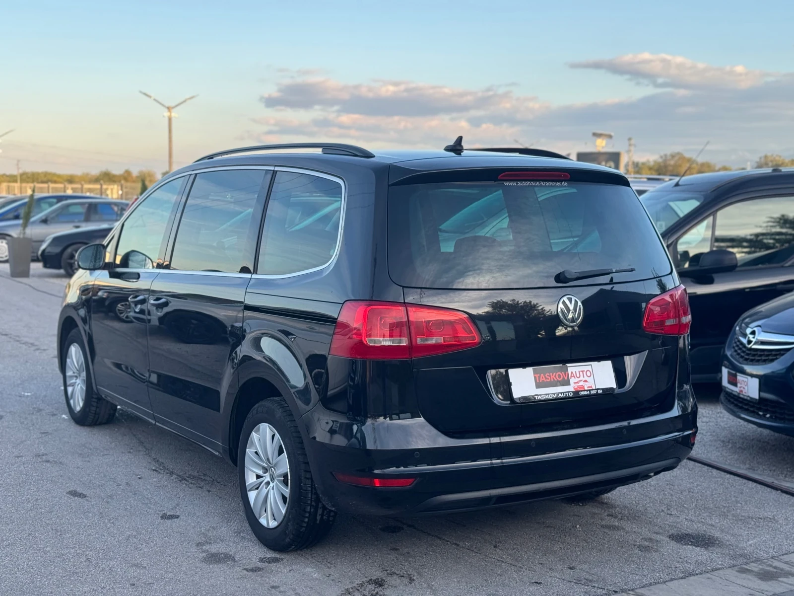 VW Sharan, снимка 6 - Автомобили и джипове - 56425934