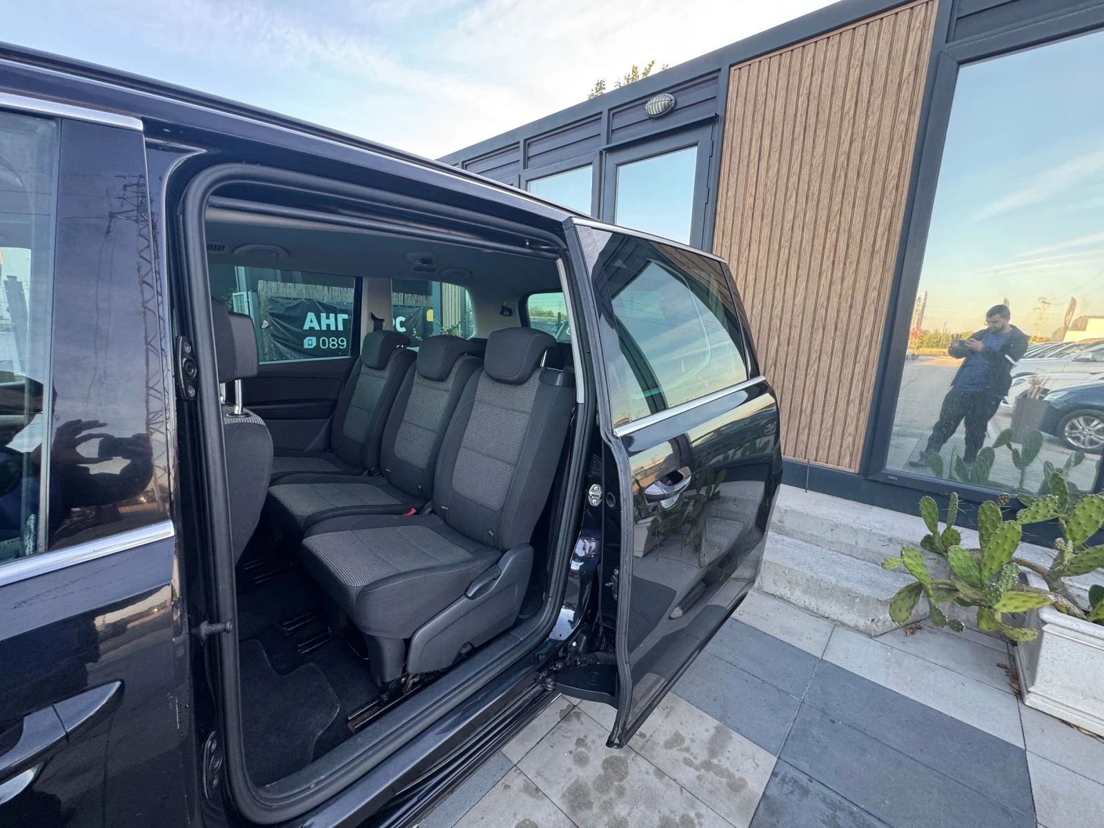 VW Sharan, снимка 14 - Автомобили и джипове - 56425934