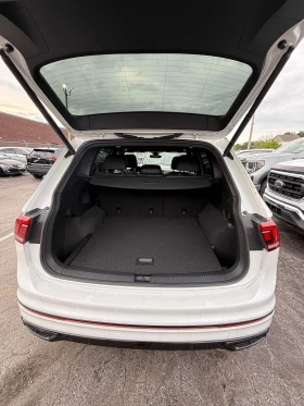 VW Tiguan * Comfortline R Line Black Edition * CARFAX * , снимка 14