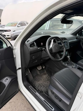 VW Tiguan * Comfortline R Line Black Edition * CARFAX * , снимка 5