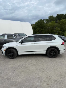 VW Tiguan * Comfortline R Line Black Edition * CARFAX * , снимка 2