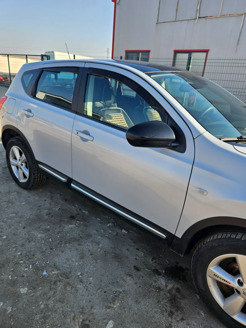 Nissan Qashqai, снимка 2 - Автомобили и джипове - 49242099