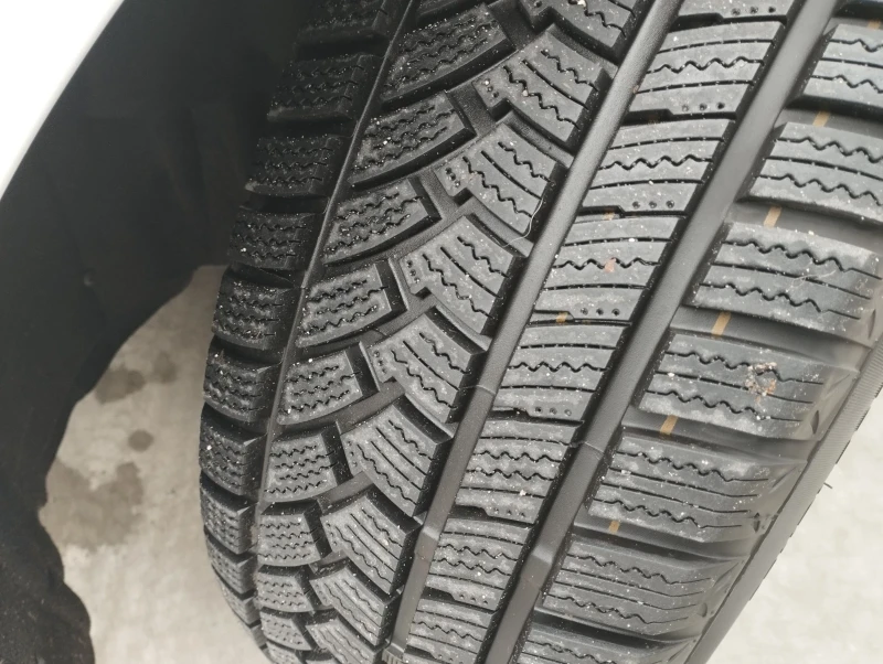 Volvo XC60 2, 4D 4x4, снимка 9 - Автомобили и джипове - 52407772