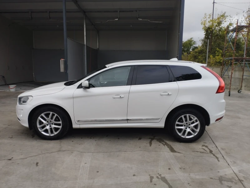 Volvo XC60 2, 4D 4x4, снимка 4 - Автомобили и джипове - 52407772