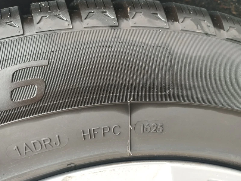 Volvo XC60 2, 4D 4x4, снимка 10 - Автомобили и джипове - 52407772