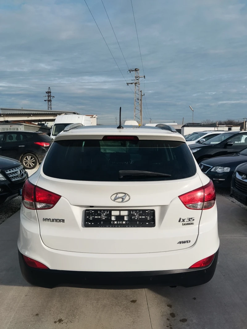 Hyundai IX35 4x4 АВТОМАТИК KEYLESS NAVI КАМЕРА ПОДГРЕВ, снимка 3 - Автомобили и джипове - 52722853