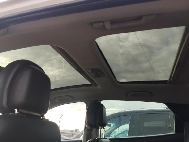 Hyundai IX35 4x4 АВТОМАТИК KEYLESS NAVI КАМЕРА ПОДГРЕВ, снимка 13 - Автомобили и джипове - 52722853