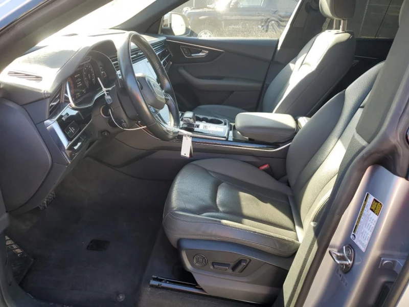 Audi Q8, снимка 7 - Автомобили и джипове - 52996563