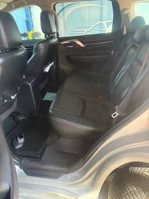 Mitsubishi Pajero sport, снимка 13 - Автомобили и джипове - 54153516