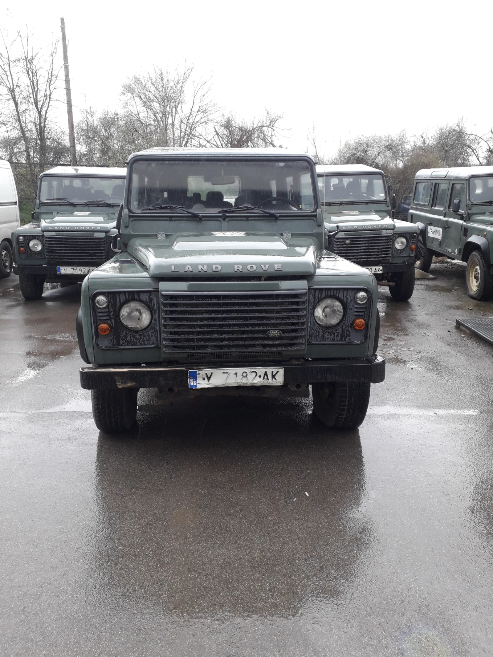 Land Rover Defender
