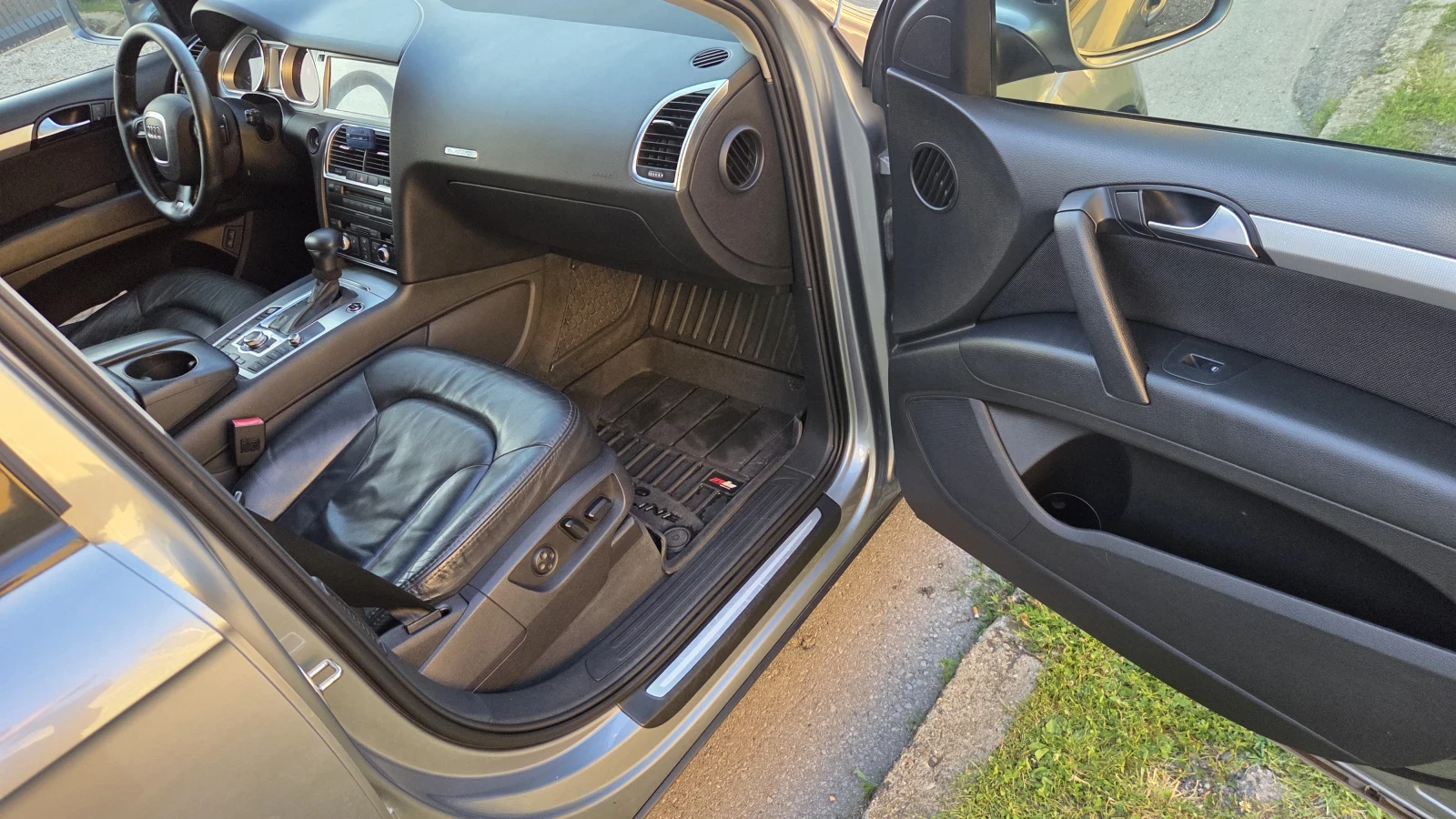 Audi Q7 3.0 TDI, снимка 11 - Автомобили и джипове - 55002608