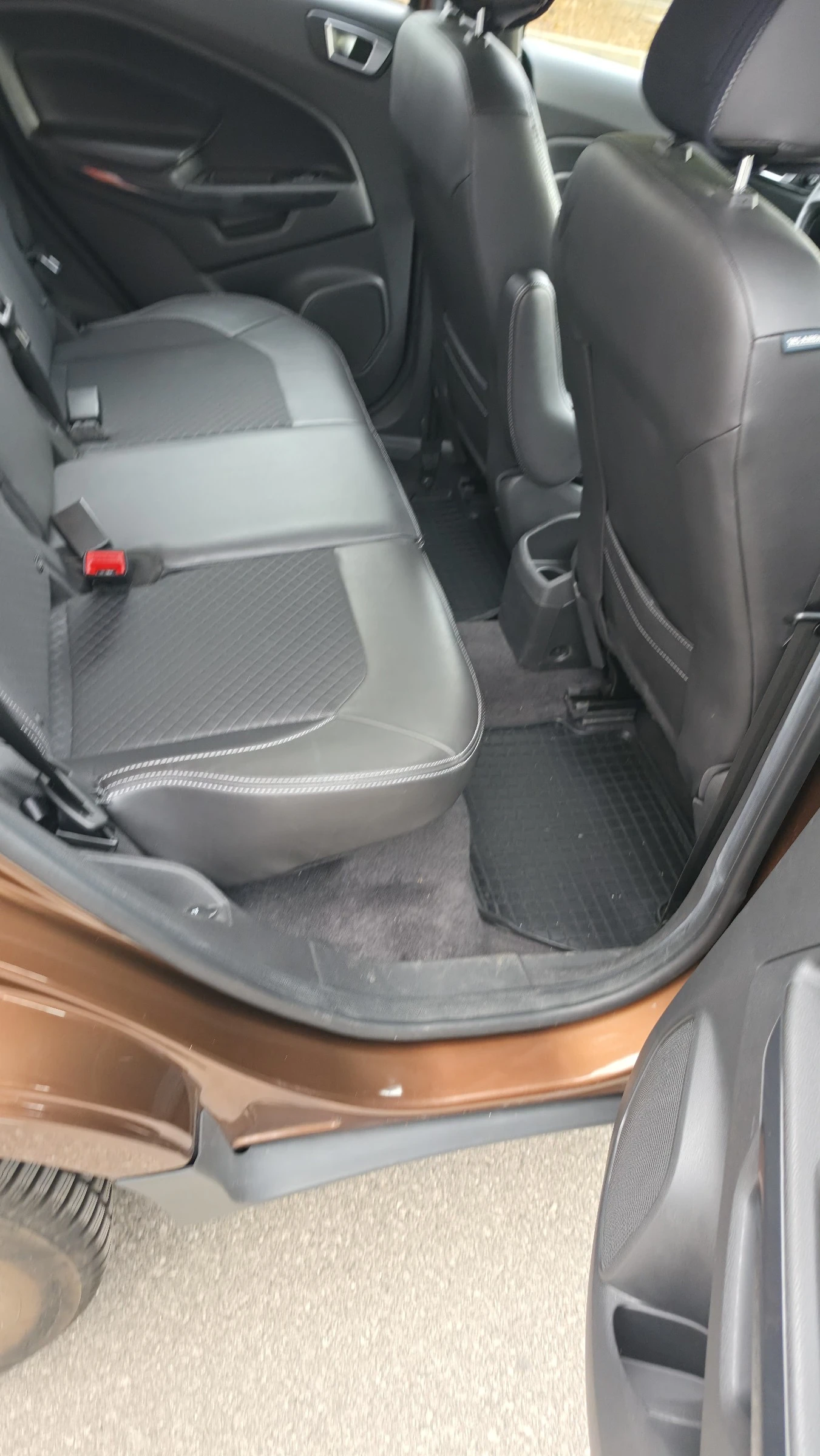 Ford EcoSport, снимка 11 - Автомобили и джипове - 55980725