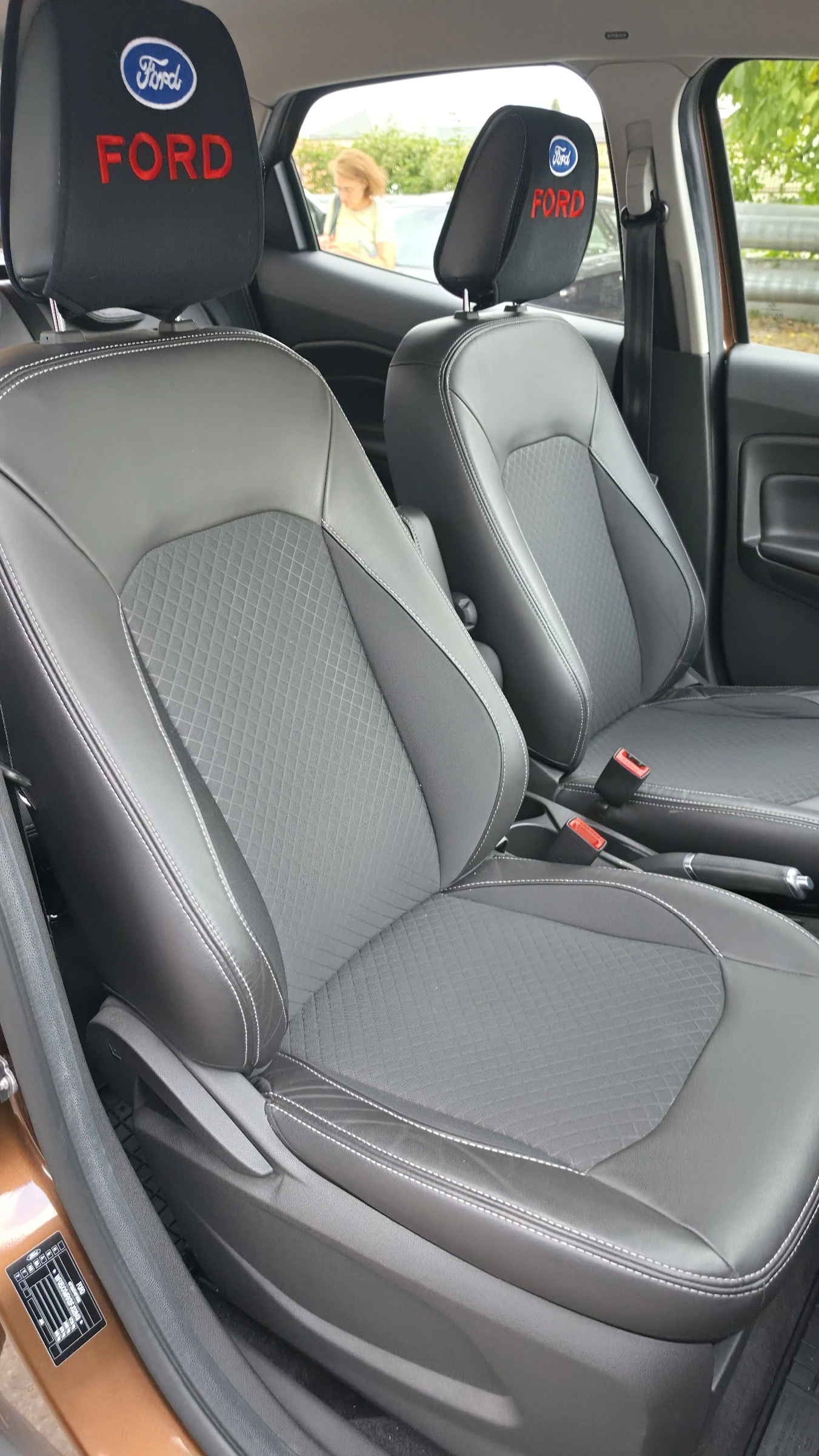 Ford EcoSport, снимка 12 - Автомобили и джипове - 55980725