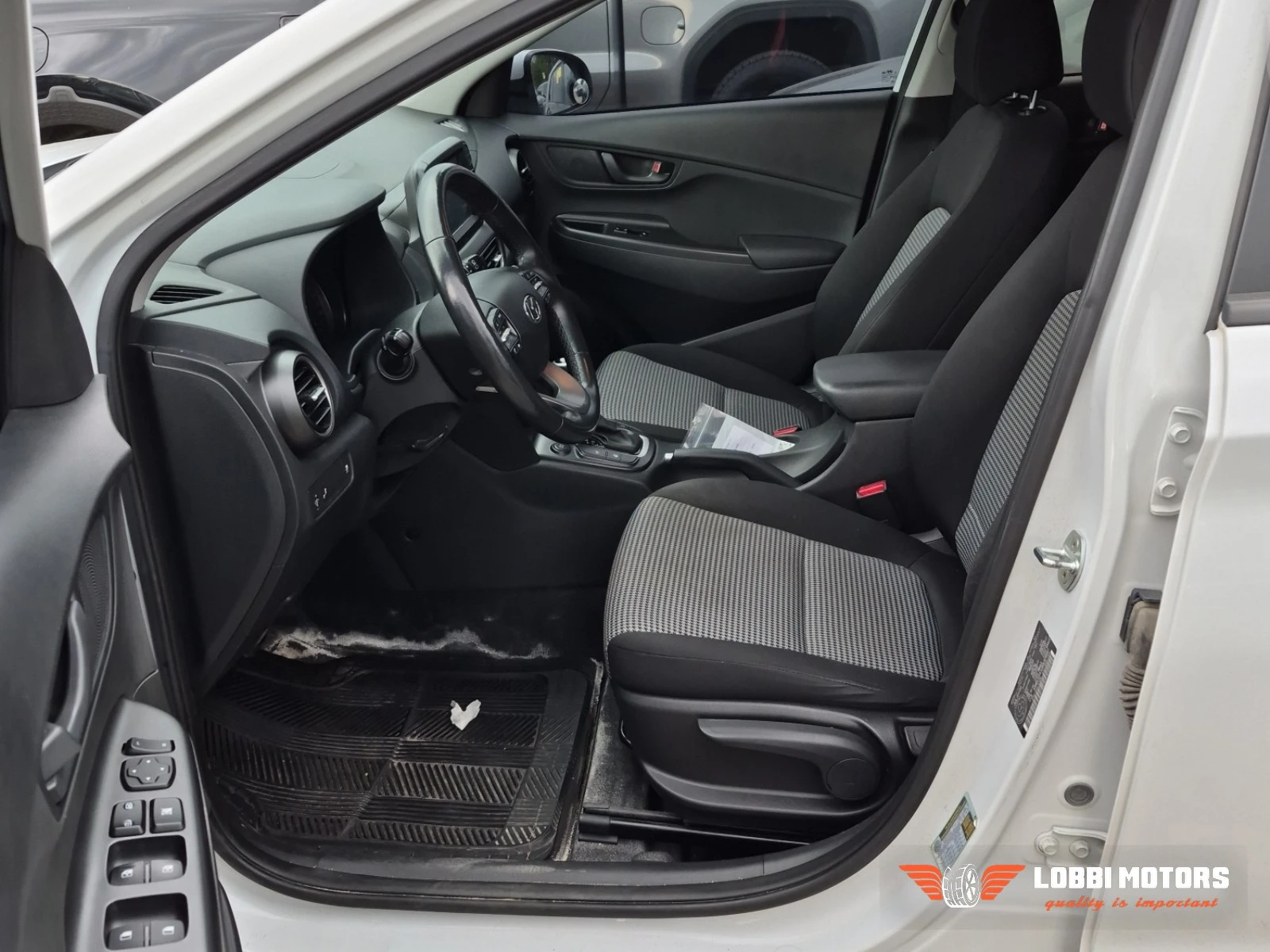Hyundai Kona, снимка 5 - Автомобили и джипове - 56099294