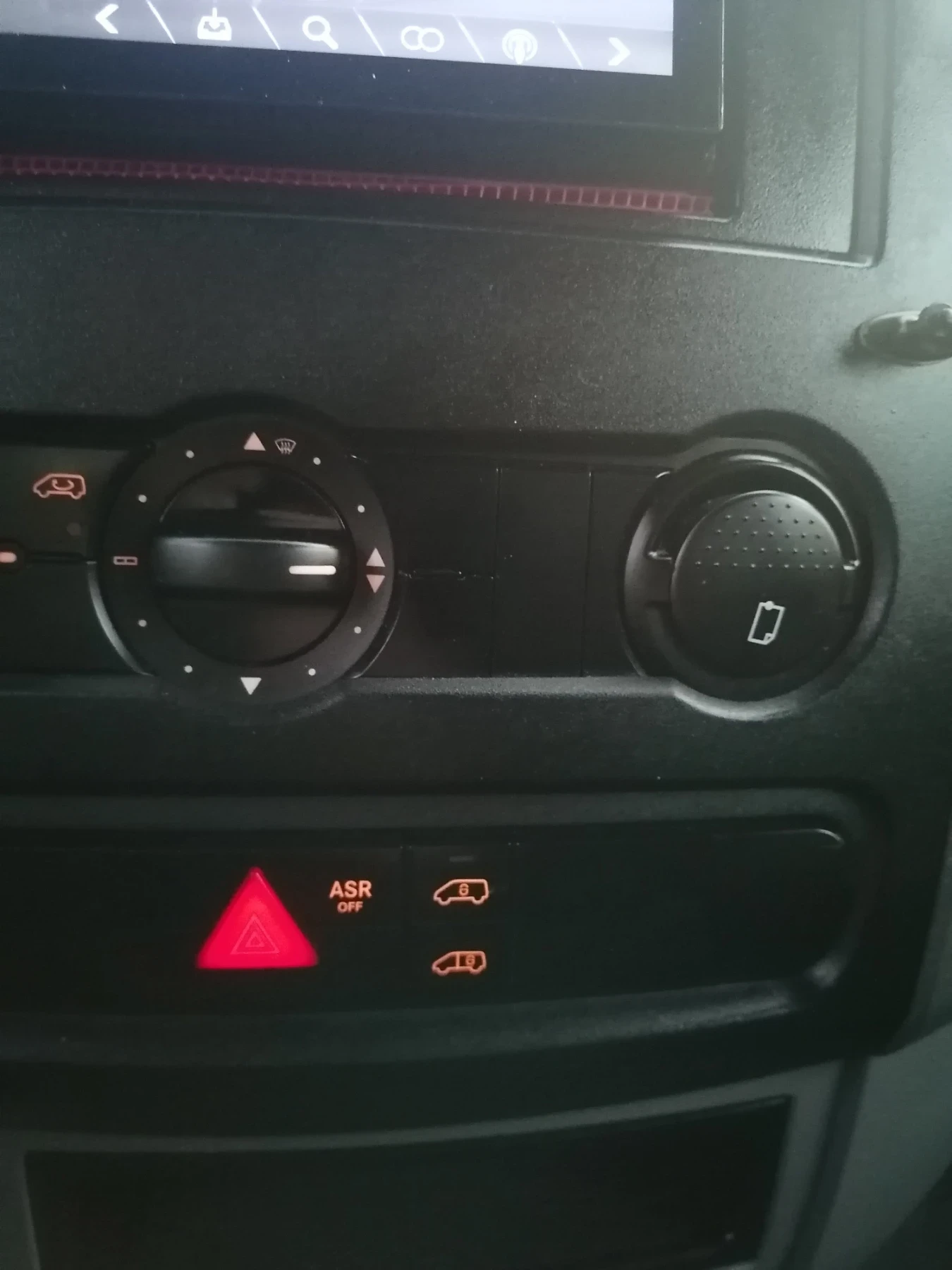 Mercedes-Benz Sprinter 316 316 CDI* 5 места * 2014 * 163 КС * 264000 км реалн, снимка 16 - Бусове и автобуси - 53722970