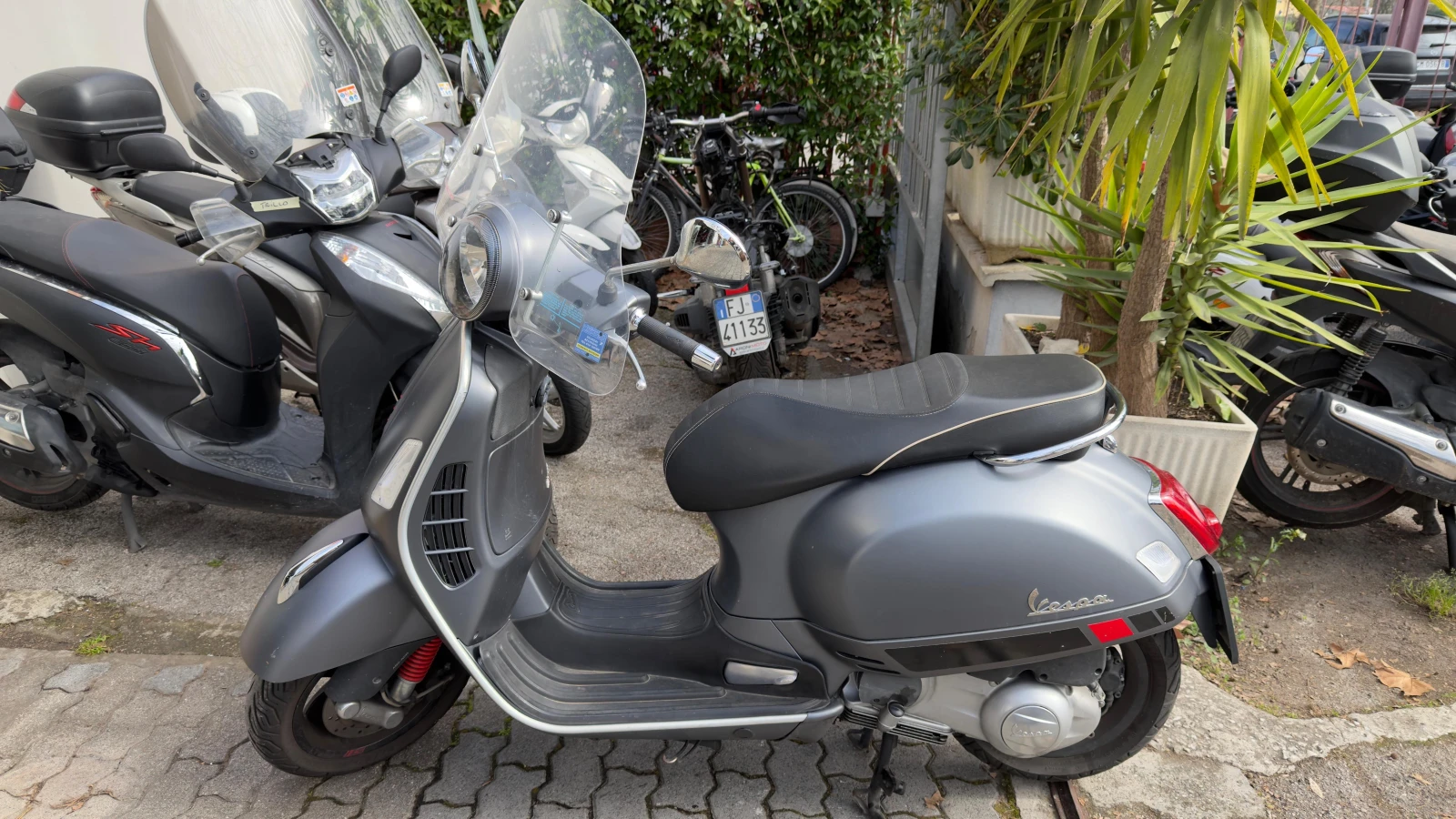 Vespa GTS 300S ABS/ASR 05.20217г., снимка 16 - Мотоциклети и мототехника - 54608894