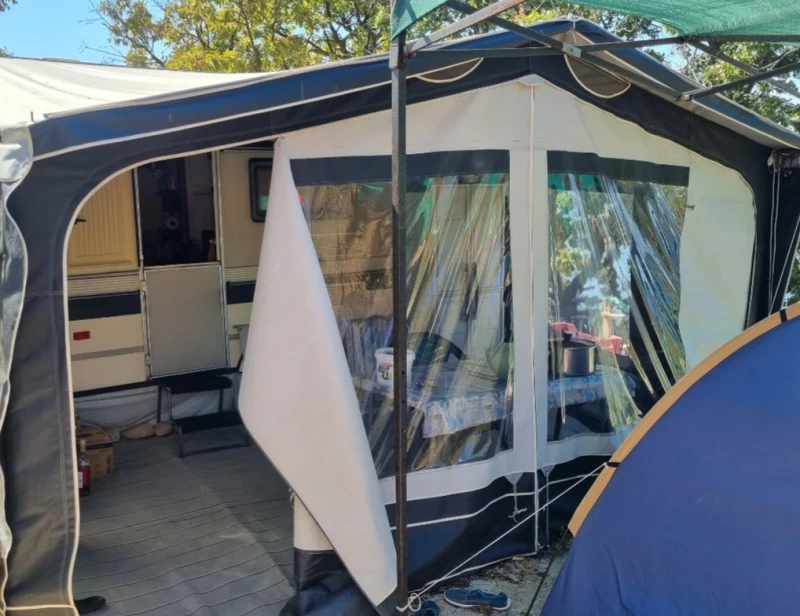 Каравана Hobby 420, снимка 7 - Каравани и кемпери - 52536599