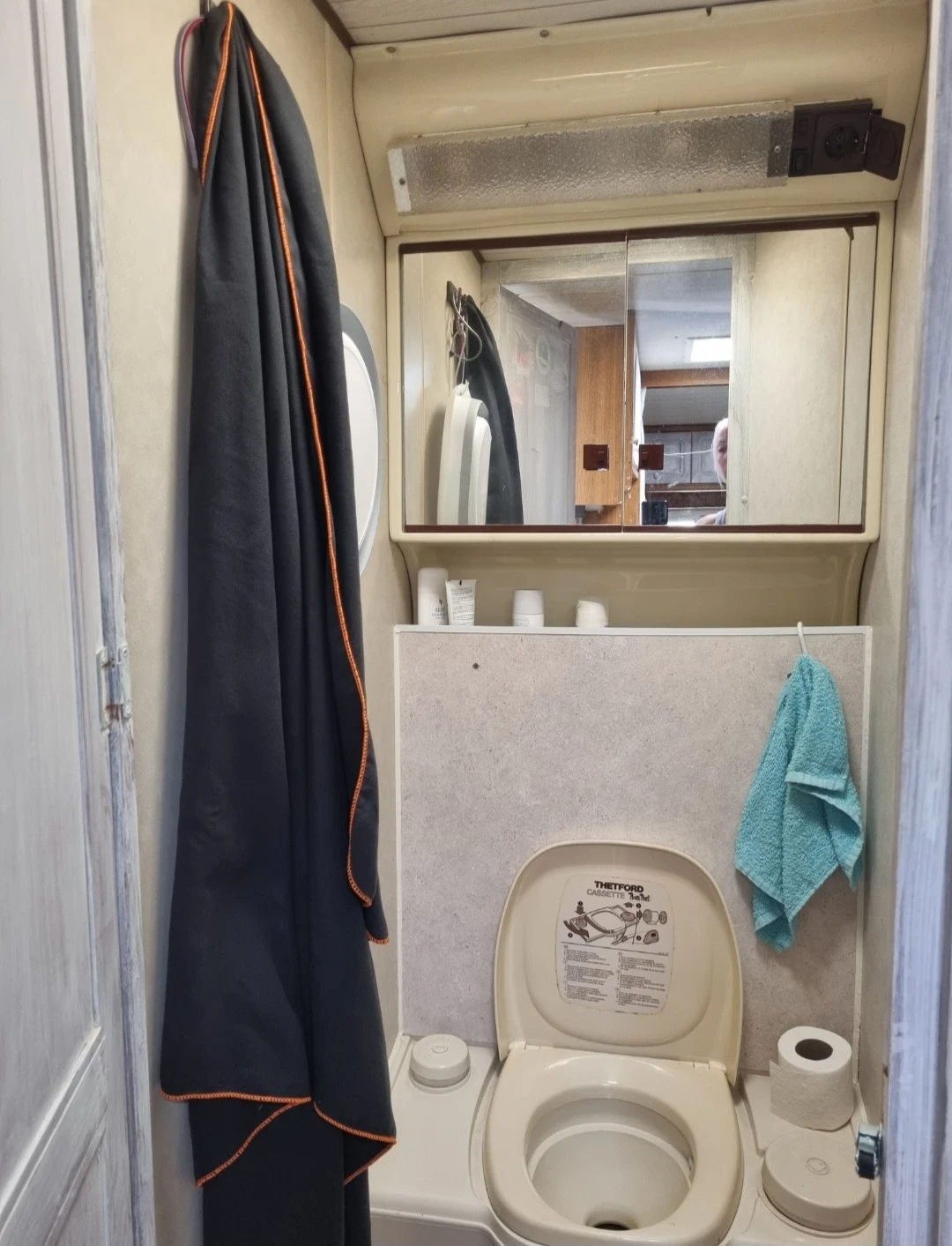 Каравана Hobby 420 - изображение 5