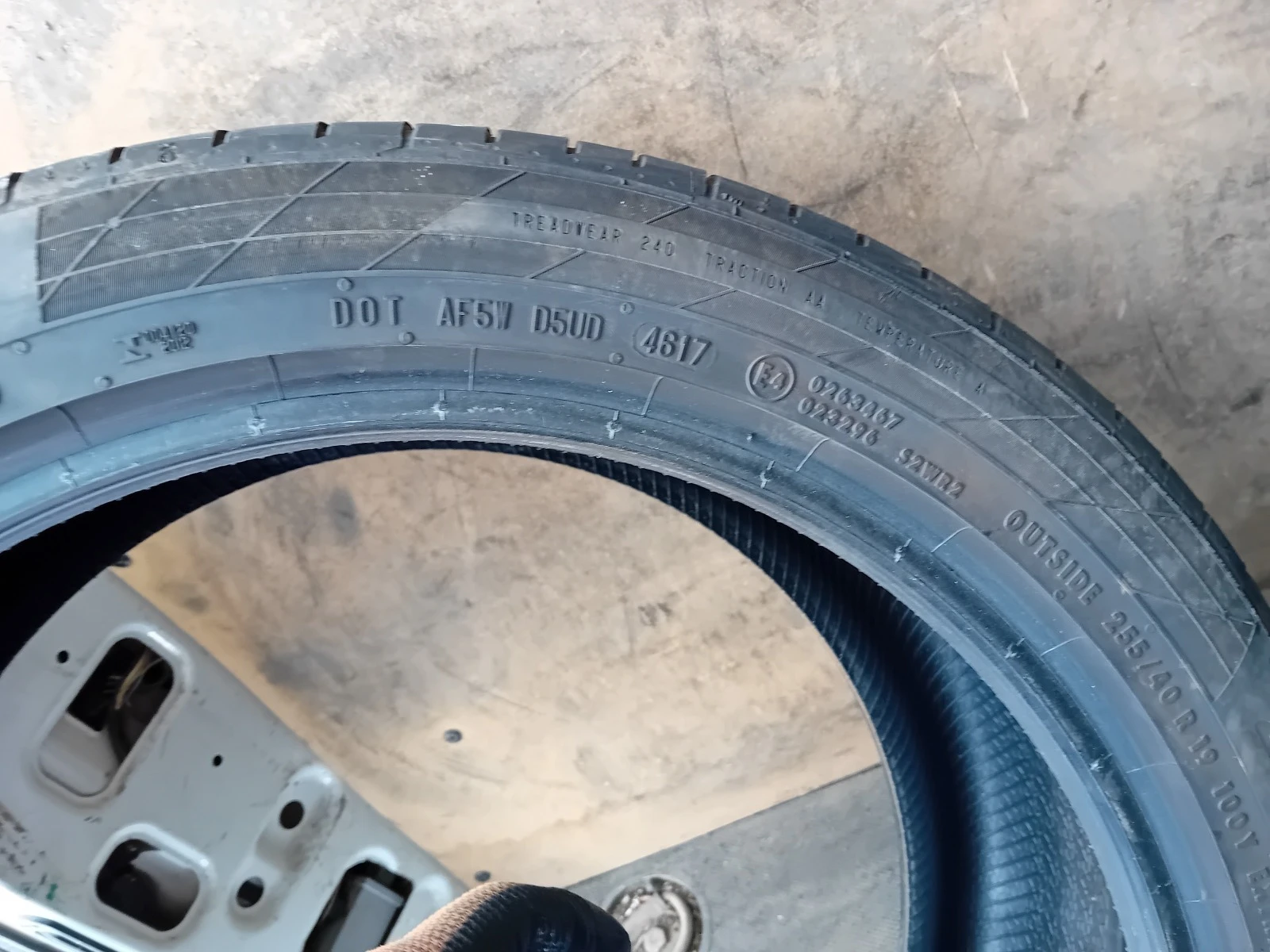  255/40R19 | Mobile.bg   6