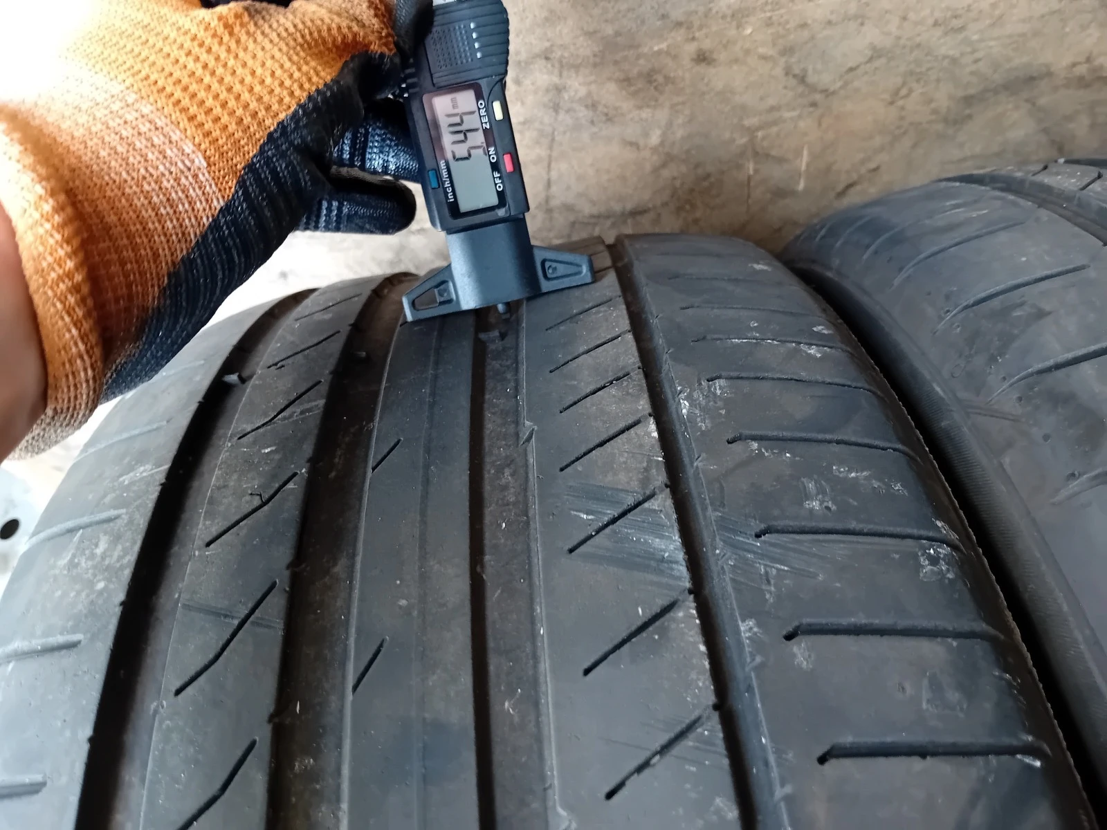  255/40R19 | Mobile.bg   3