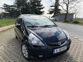 Honda Jazz 1.4 83к.с всички екстри за модела , снимка 1