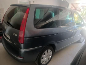  Citroen C8