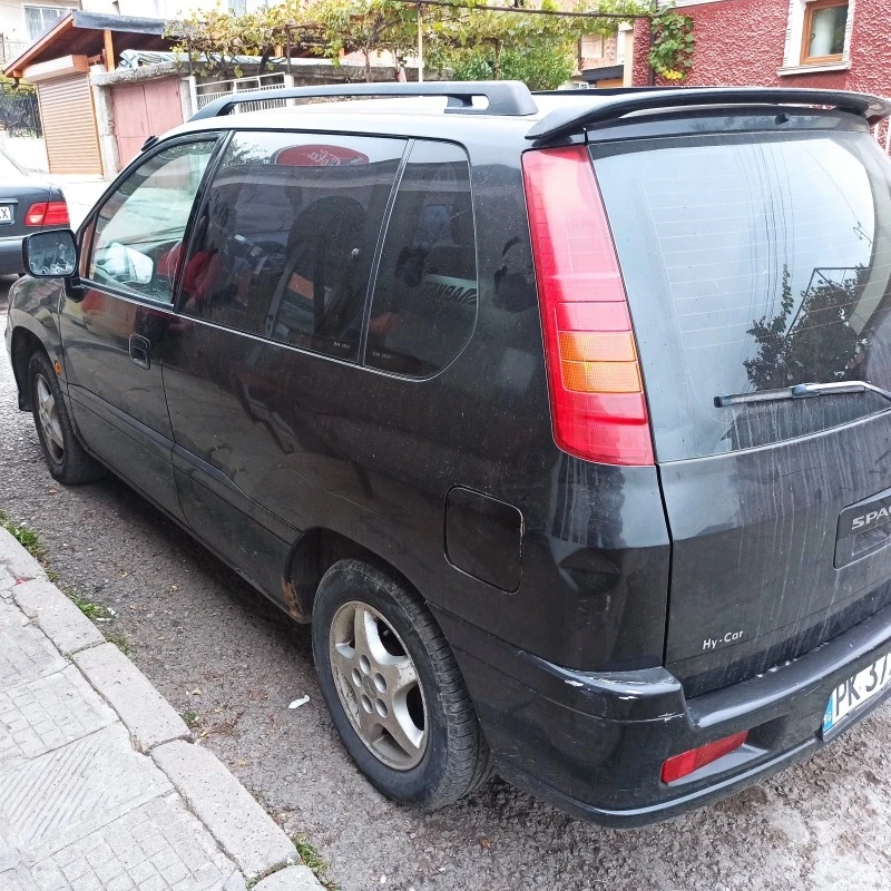 Mitsubishi Space runner 2.0i, снимка 2 - Автомобили и джипове - 43221031