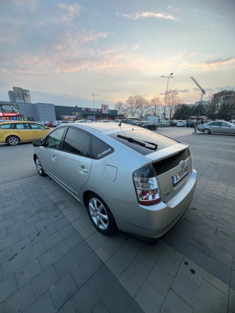 Toyota Prius Toyota prius II, снимка 5 - Автомобили и джипове - 47159833