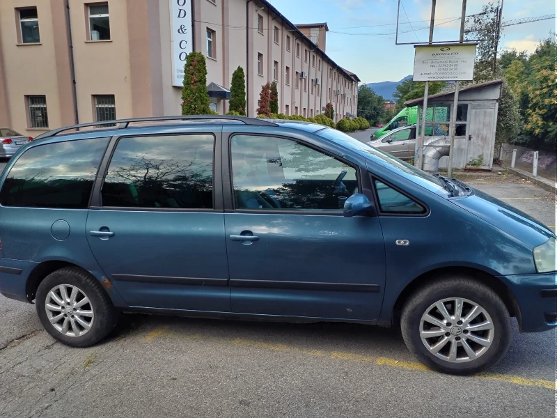 VW Sharan 1.9тди 115к.с., снимка 3 - Автомобили и джипове - 47876318