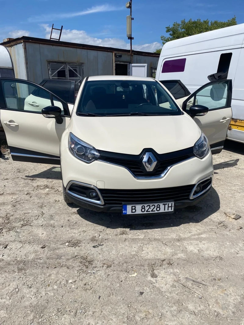 Renault Captur 1.6, снимка 2 - Автомобили и джипове - 47881751