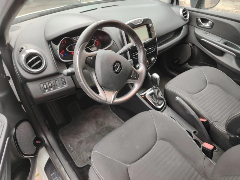 Renault Clio 1.2i, снимка 6 - Автомобили и джипове - 48284051