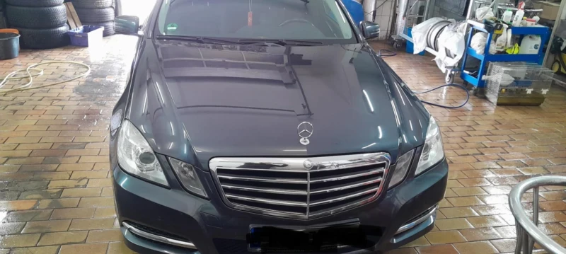 Mercedes-Benz E 220 cdi t model, снимка 1 - Автомобили и джипове - 49301463