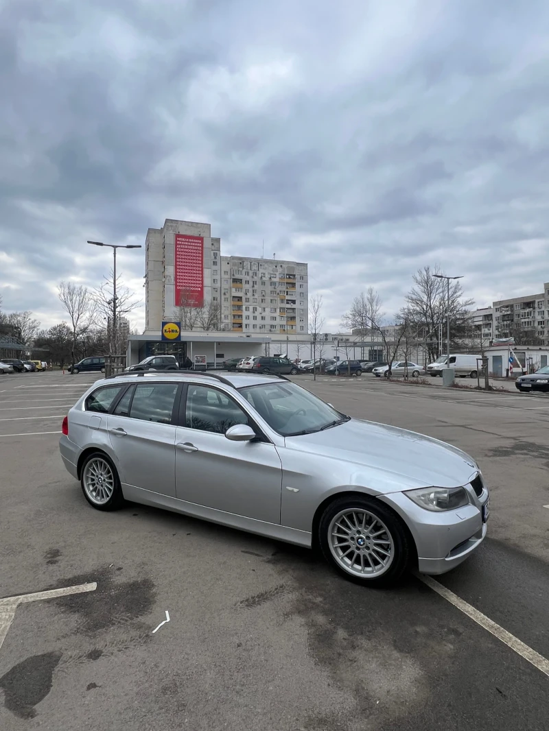 BMW 325 XI, снимка 5 - Автомобили и джипове - 49579710