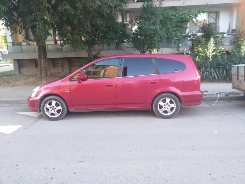 Honda Stream, снимка 2 - Автомобили и джипове - 51429911