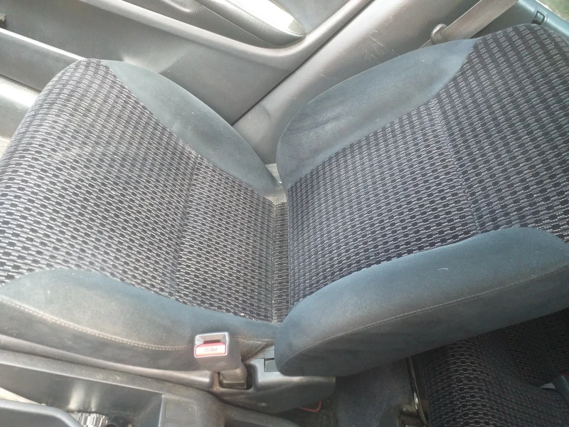 Honda Stream, снимка 6 - Автомобили и джипове - 51429911