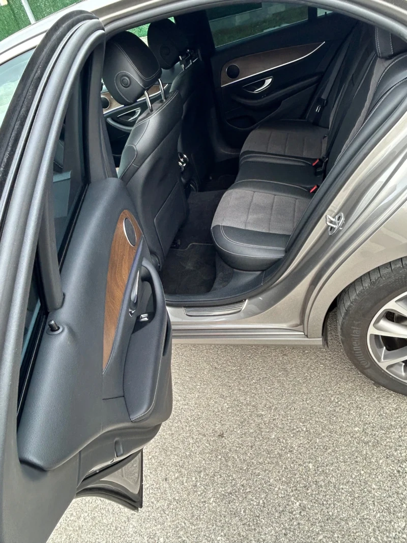 Mercedes-Benz E 300 Mercedes Benz E300E Plug In Hybrid Multibeam, снимка 6 - Автомобили и джипове - 52103789