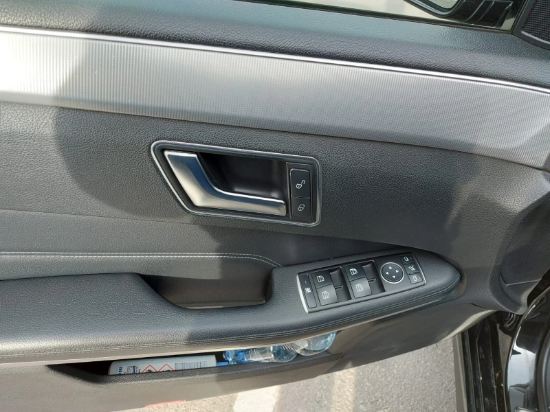 Mercedes-Benz E 220 BlueTEC 9G-Tronic, снимка 10 - Автомобили и джипове - 52568116