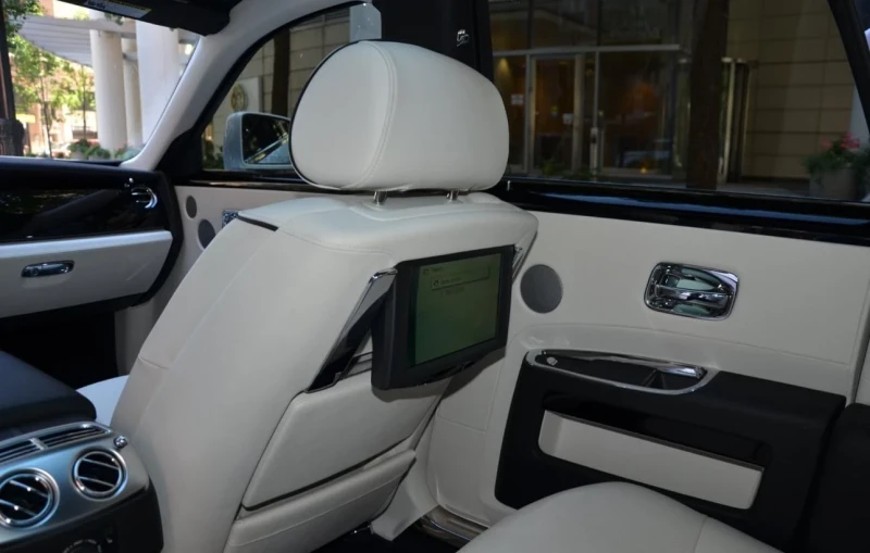 Rolls-Royce Ghost 6.6 V12 (570 Hp), снимка 8 - Автомобили и джипове - 52596791