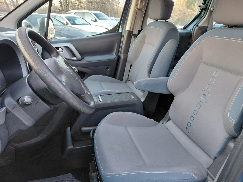 Citroen Berlingo 1.6-БЕНЗИН, снимка 12 - Автомобили и джипове - 52850729