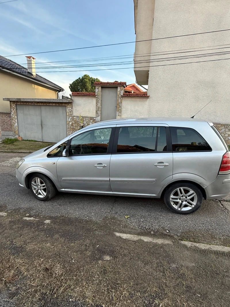 Opel Zafira, снимка 2 - Автомобили и джипове - 52868032