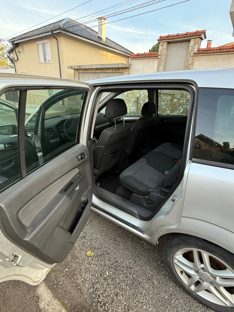 Opel Zafira, снимка 7 - Автомобили и джипове - 52868032
