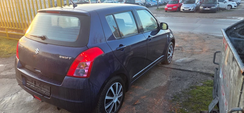 Suzuki Swift 1.3 БЕНЗИН ВЕРИГА, снимка 5 - Автомобили и джипове - 53255958