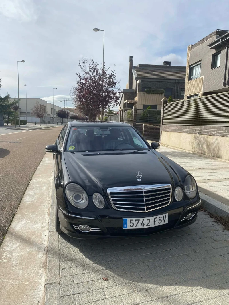 Mercedes-Benz E 320 AVANGARDE , снимка 4 - Автомобили и джипове - 53442149