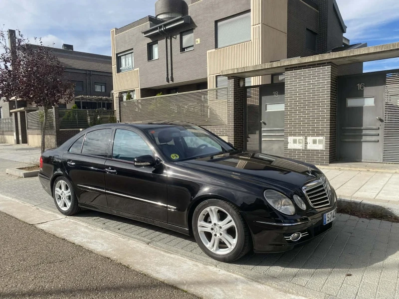 Mercedes-Benz E 320 AVANGARDE , снимка 3 - Автомобили и джипове - 53442149
