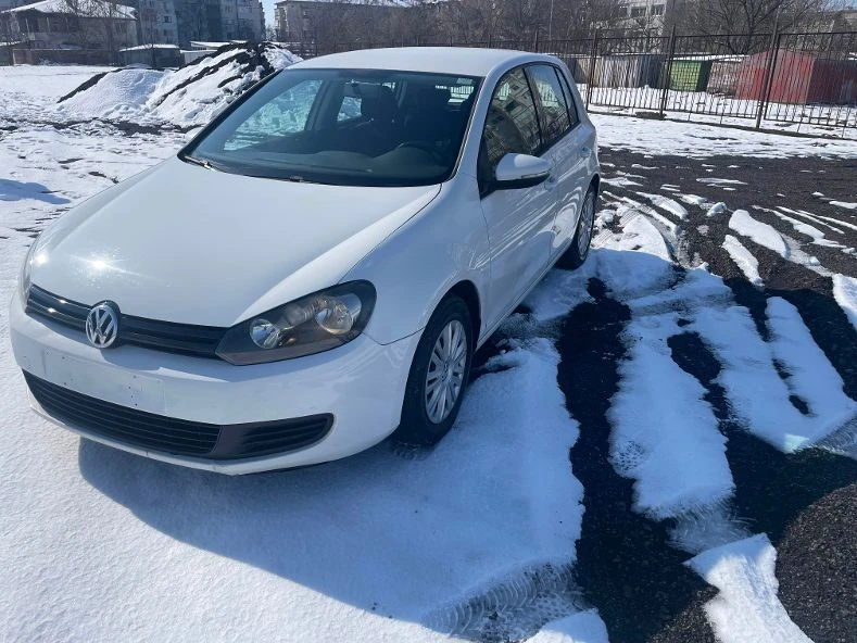 VW Golf 1.6TDI, снимка 17 - Автомобили и джипове - 49221219