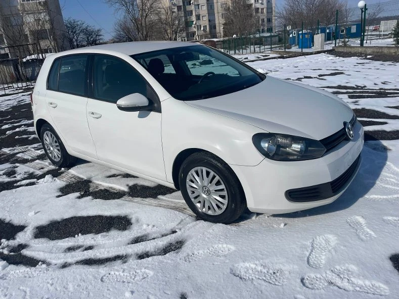 VW Golf 1.6TDI, снимка 11 - Автомобили и джипове - 49590886