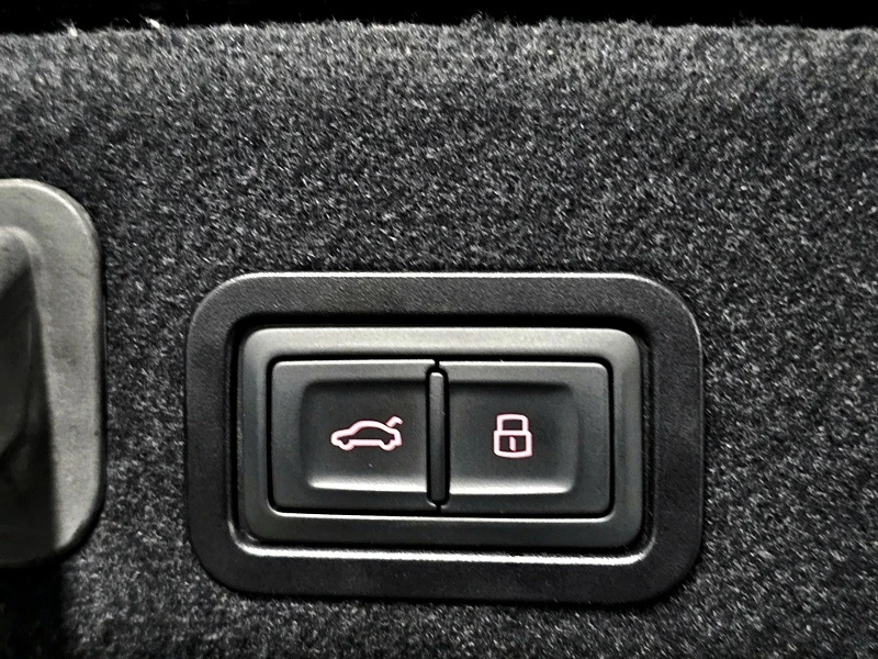 Audi A6 S-LINE* BLK OPT* MATRIX* ОБДУХ* HUD* КРАЙНА ЦЕНА, снимка 16 - Автомобили и джипове - 55194607